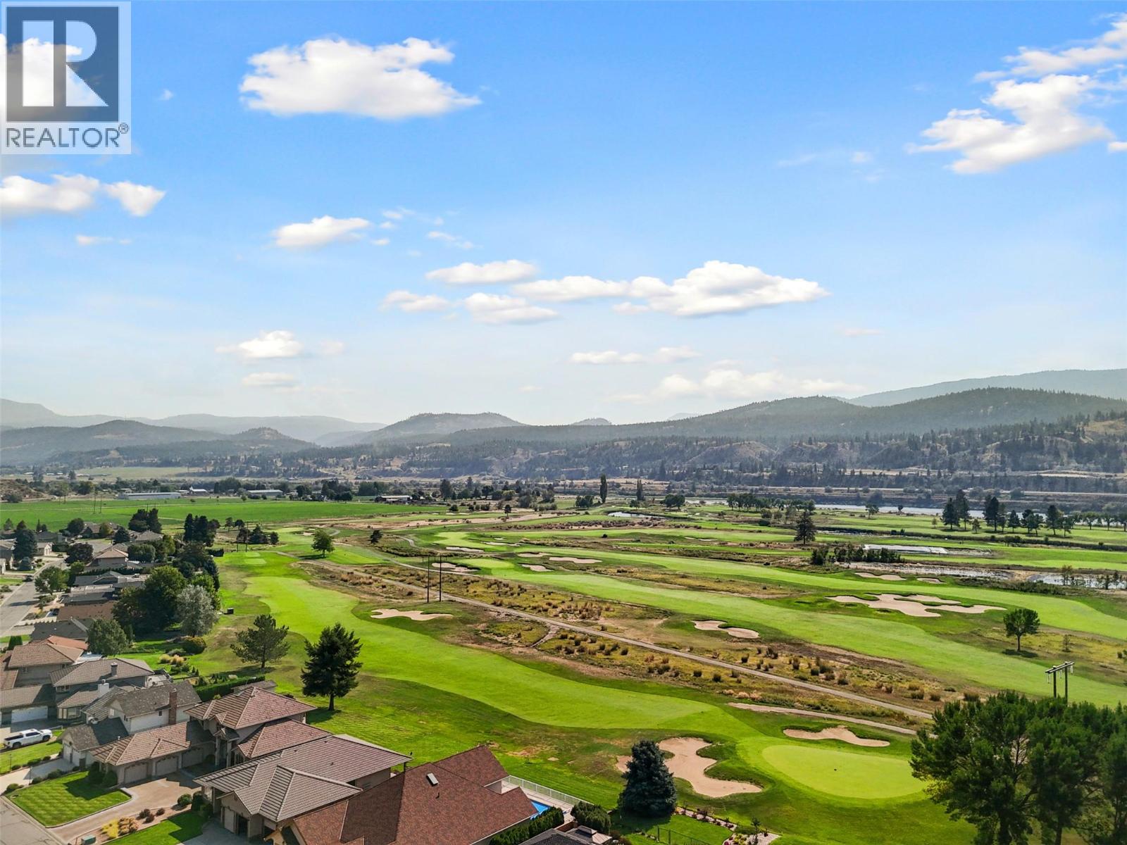  413 Nueva Wynd, Kamloops