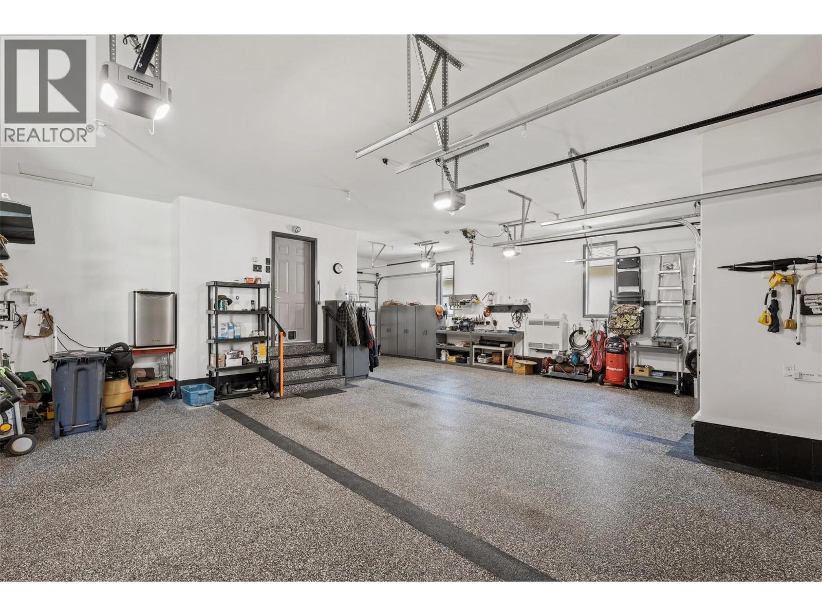  413 Nueva Wynd, Kamloops