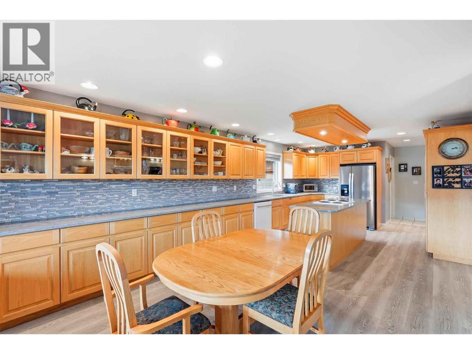  413 Nueva Wynd, Kamloops