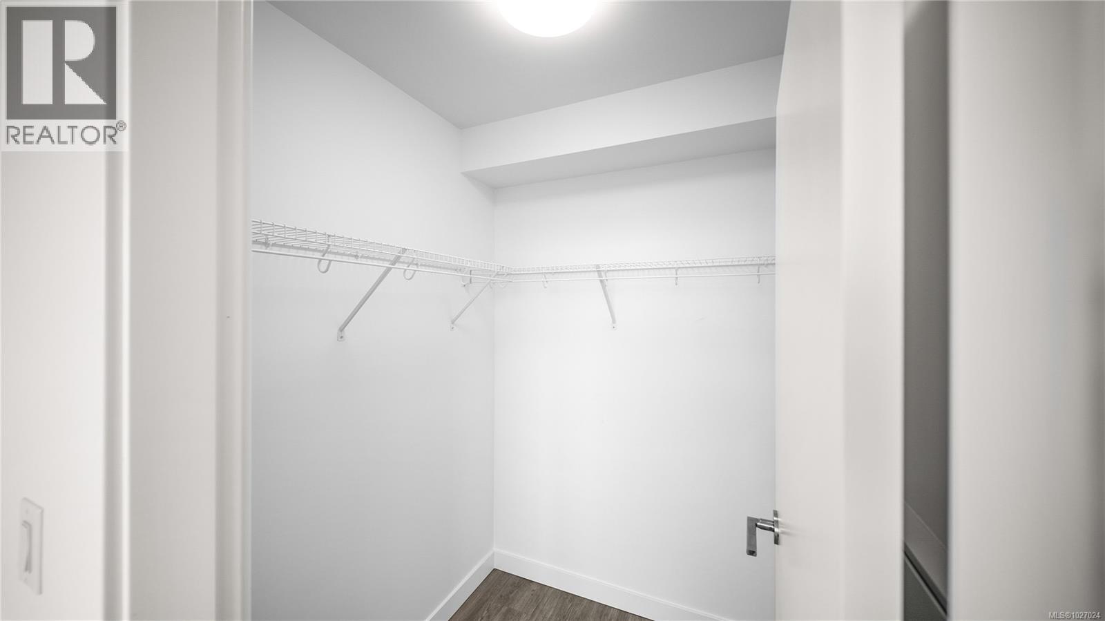 1606 845 Johnson Street, Victoria