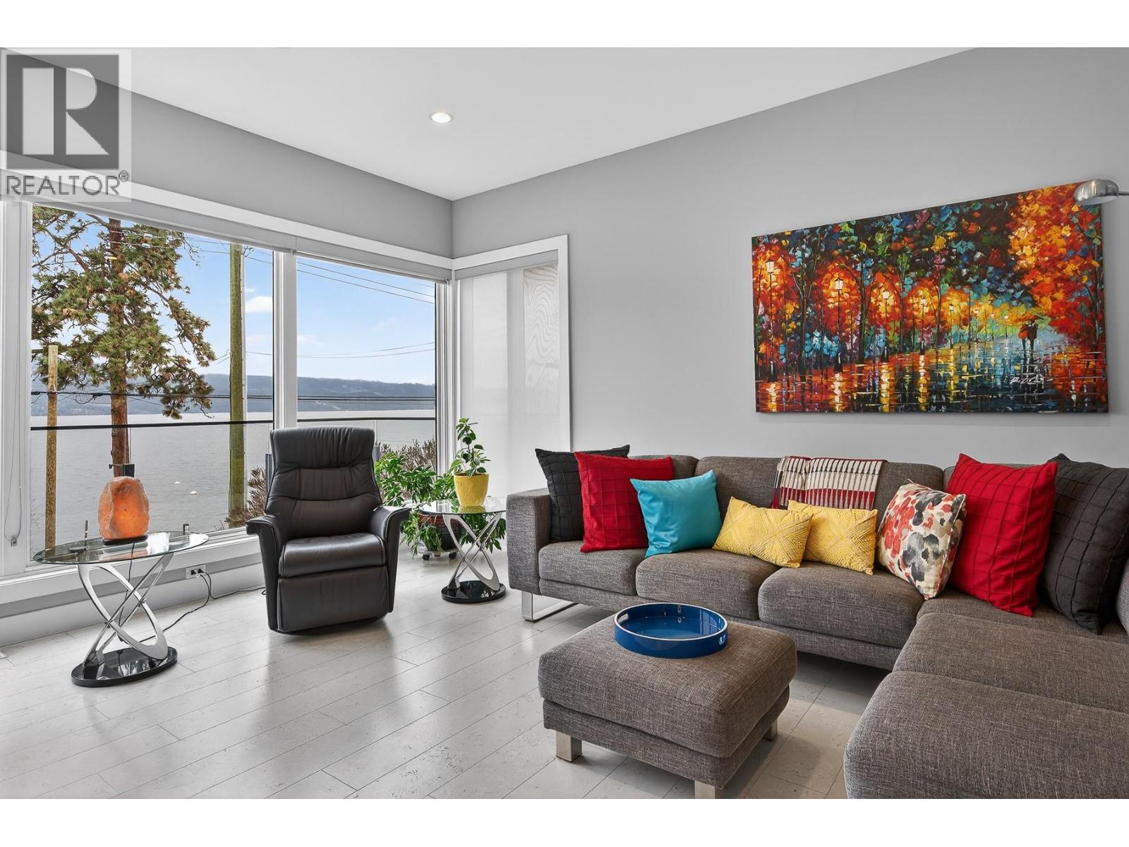 11537 Okanagan Centre Road W - 6