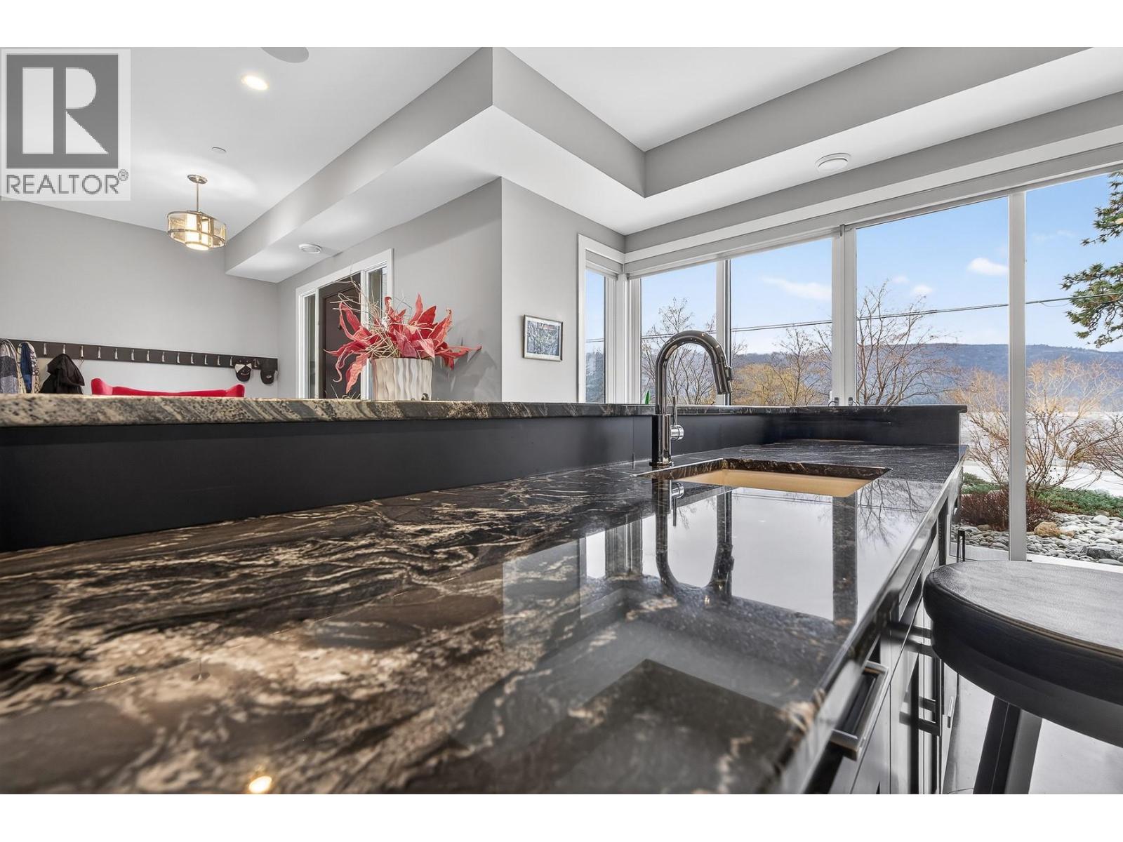  11537 Okanagan Centre Road West, Lake Country