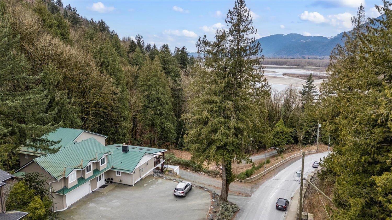 43590 CHILLIWACK MOUNTAIN ROAD, Chilliwack Mountain, Chilliwack