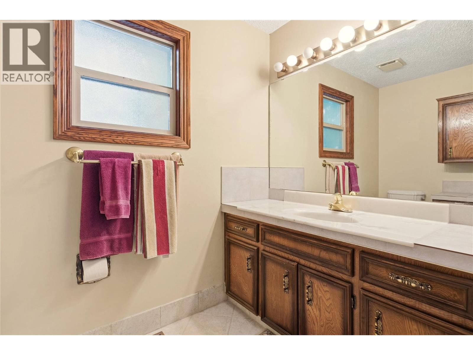  1099 DeHart Road, Kelowna