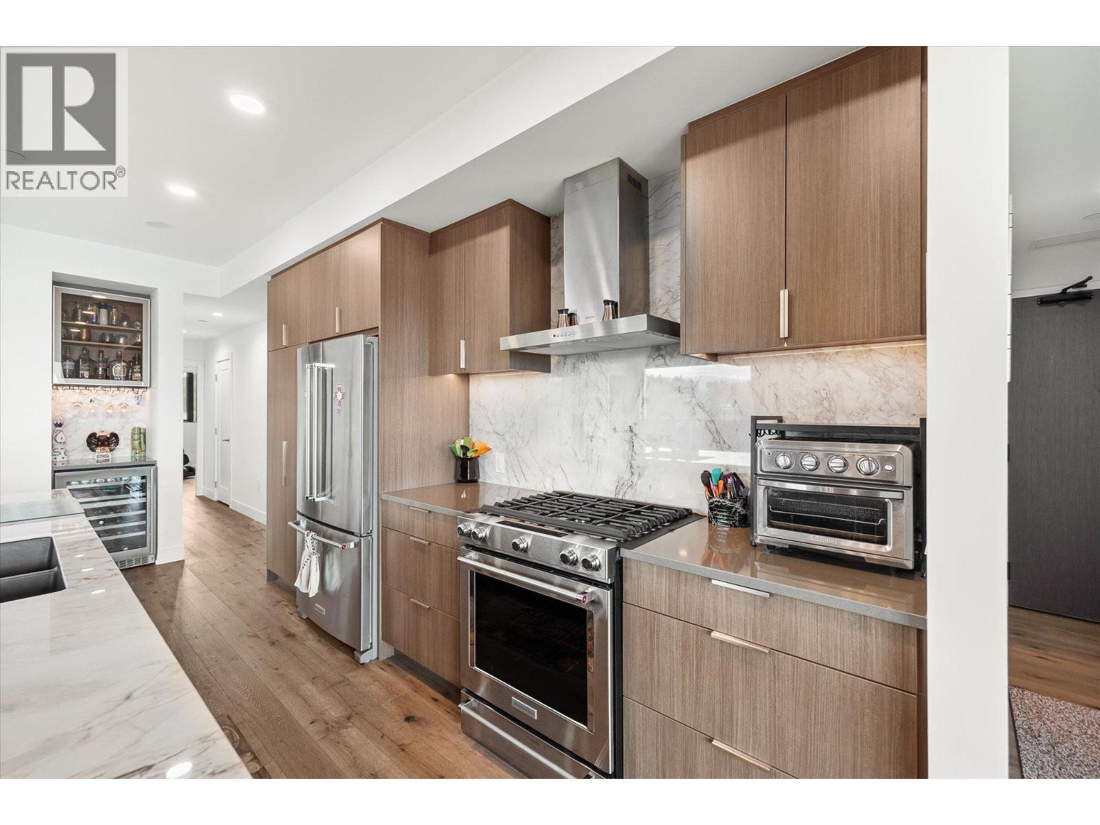 #3405 3000 Ariva Drive - 11