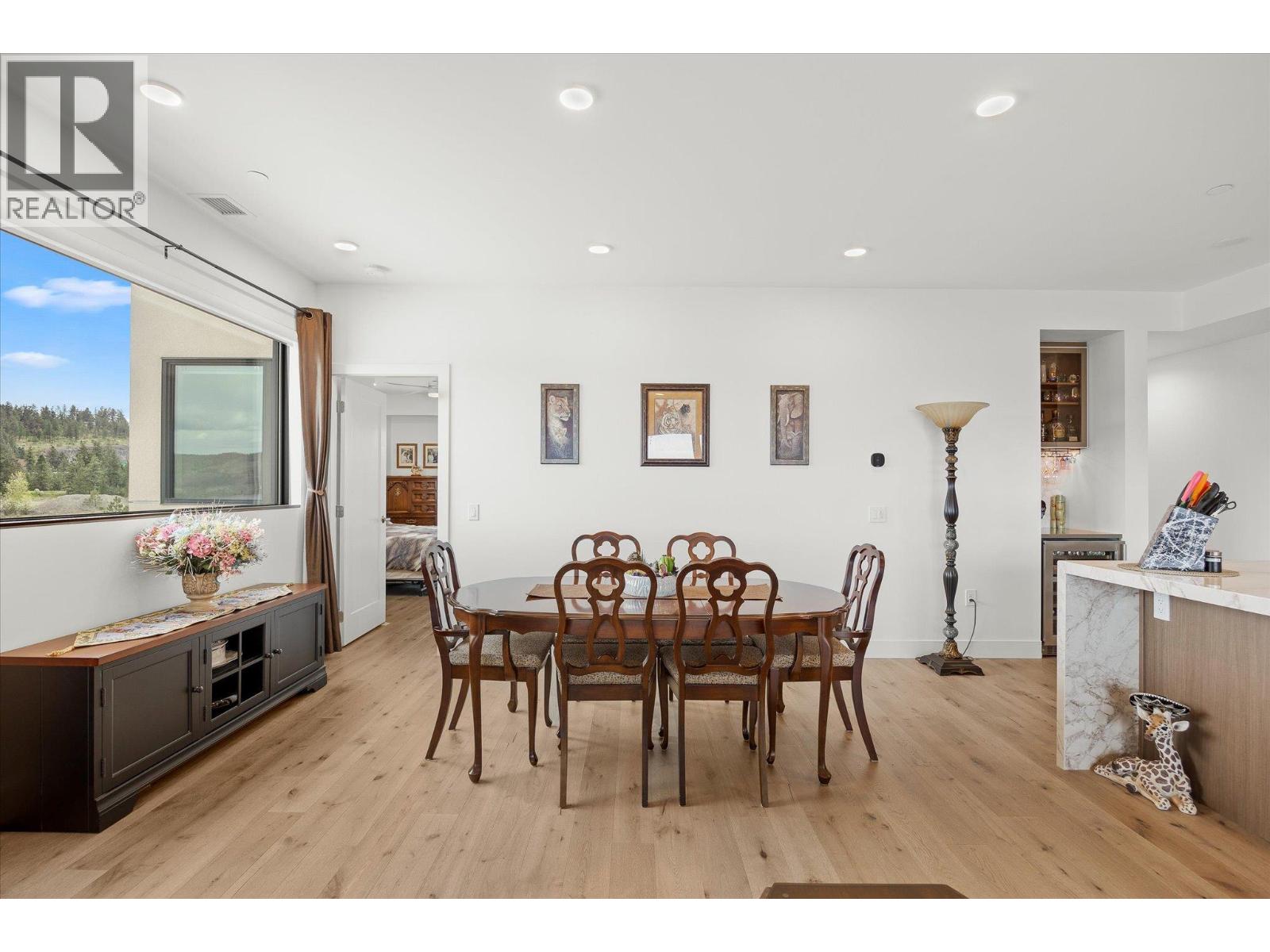 #3405 3000 Ariva Drive - 24