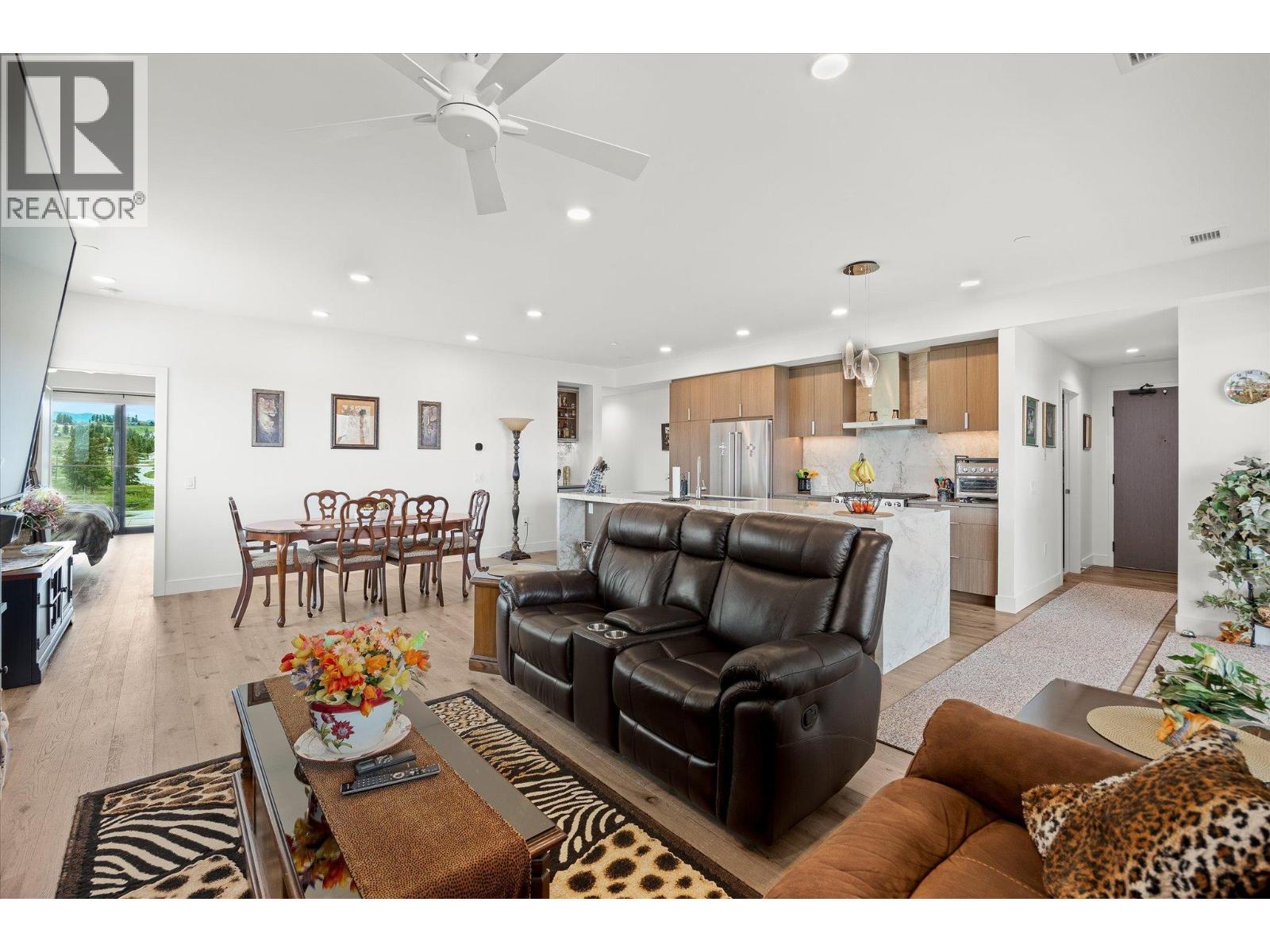 #3405 3000 Ariva Drive - 14