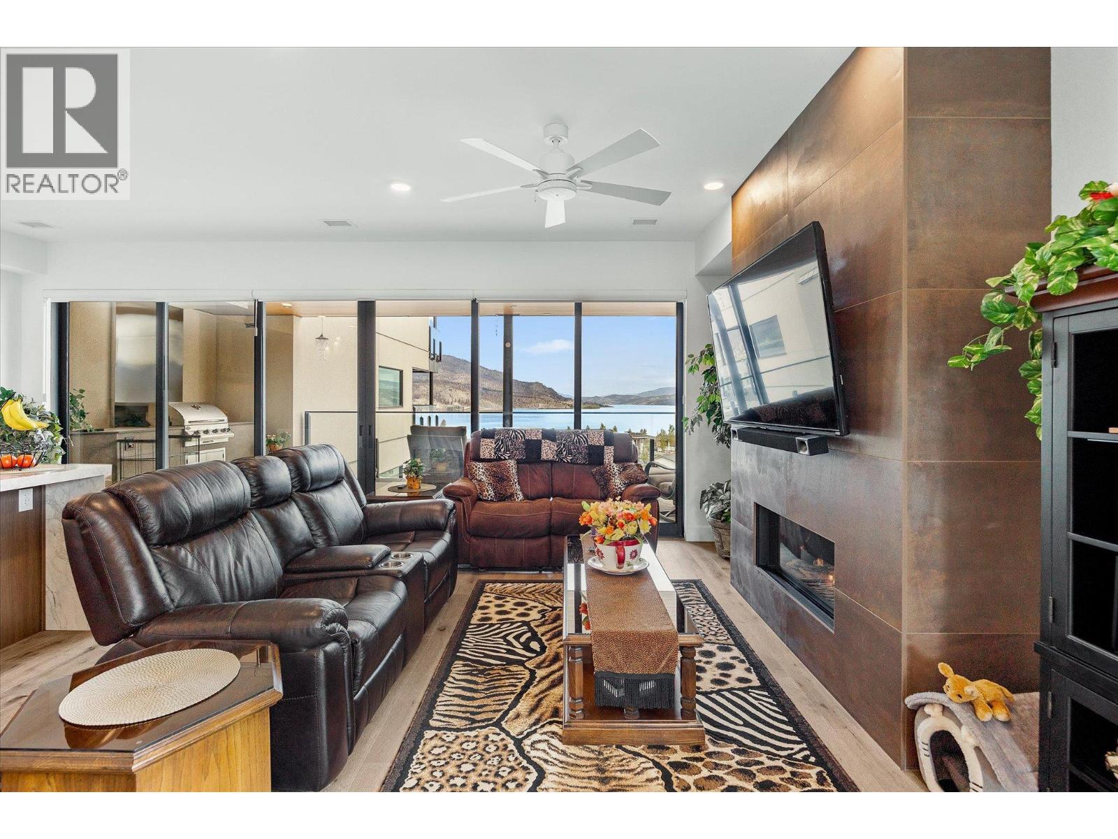 #3405 3000 Ariva Drive - 2