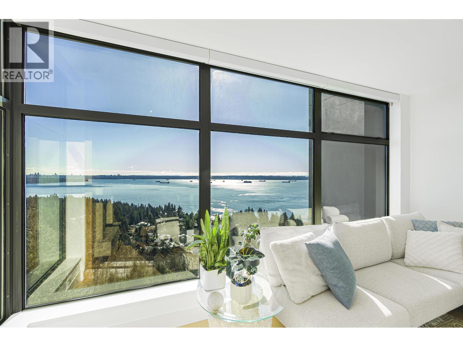 1001 3315 CYPRESS PLACE, West Vancouver