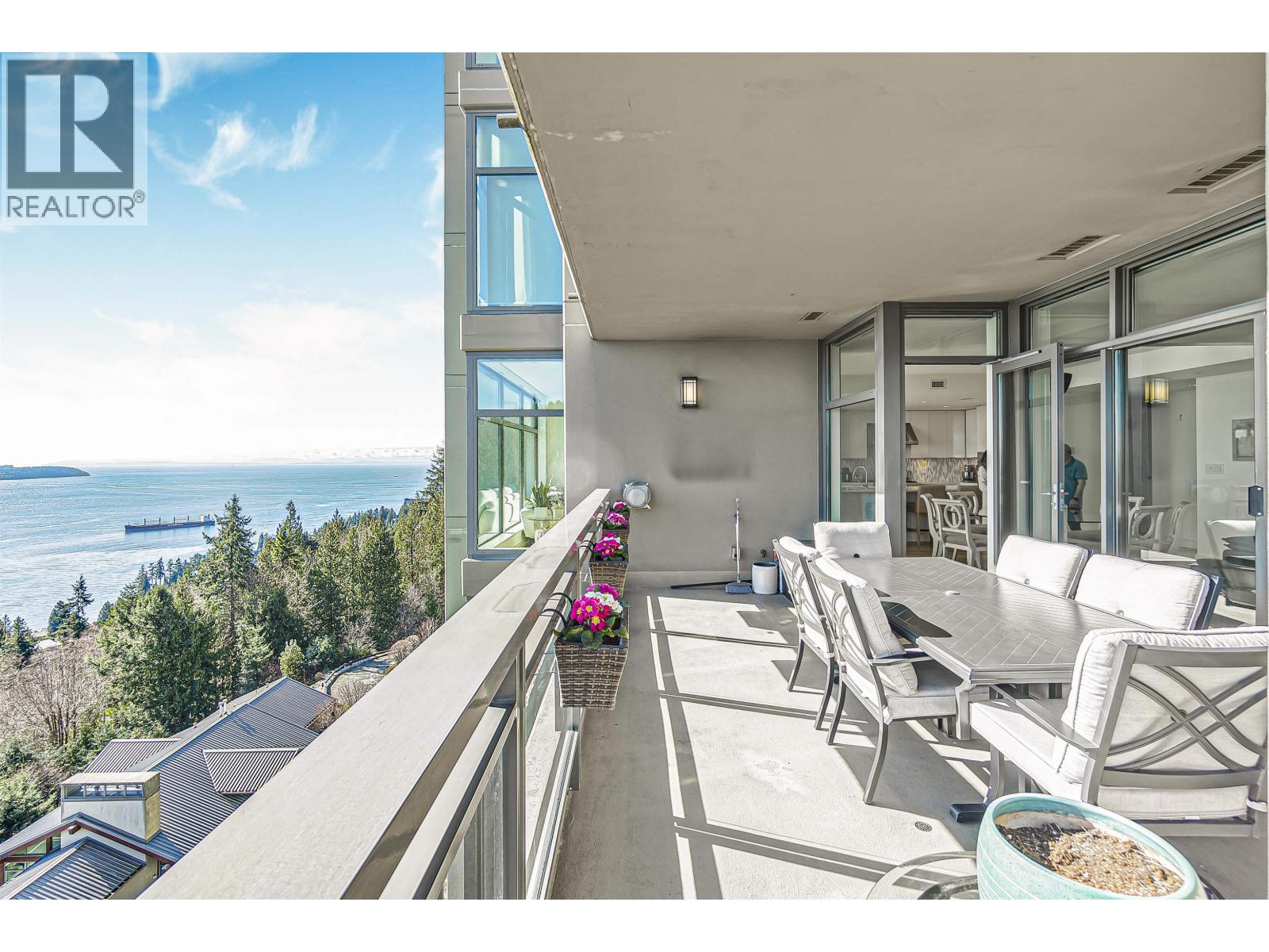 1001 3315 CYPRESS PLACE, West Vancouver