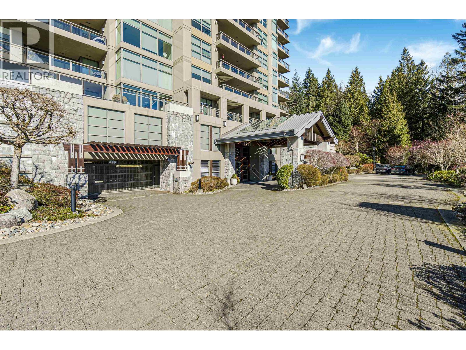 1001 3315 CYPRESS PLACE, West Vancouver