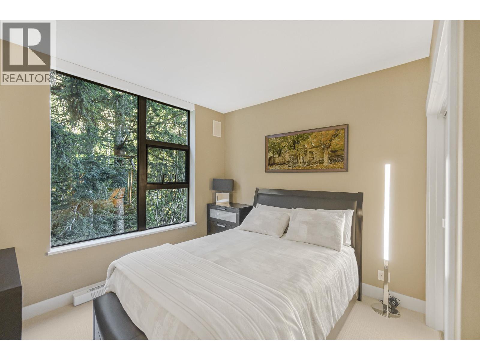 1001 3315 CYPRESS PLACE, West Vancouver