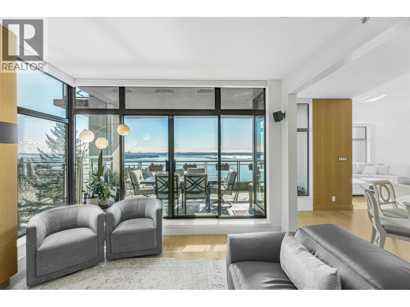 1001 3315 CYPRESS PLACE, West Vancouver