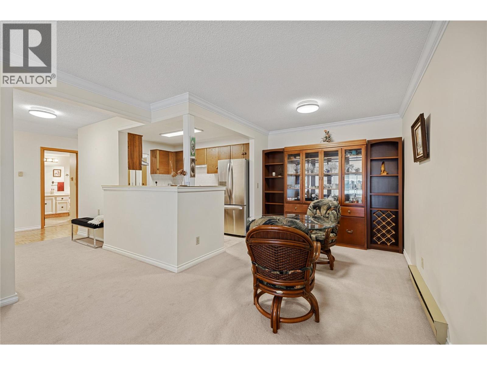 104 1035 Bernard Avenue, Kelowna