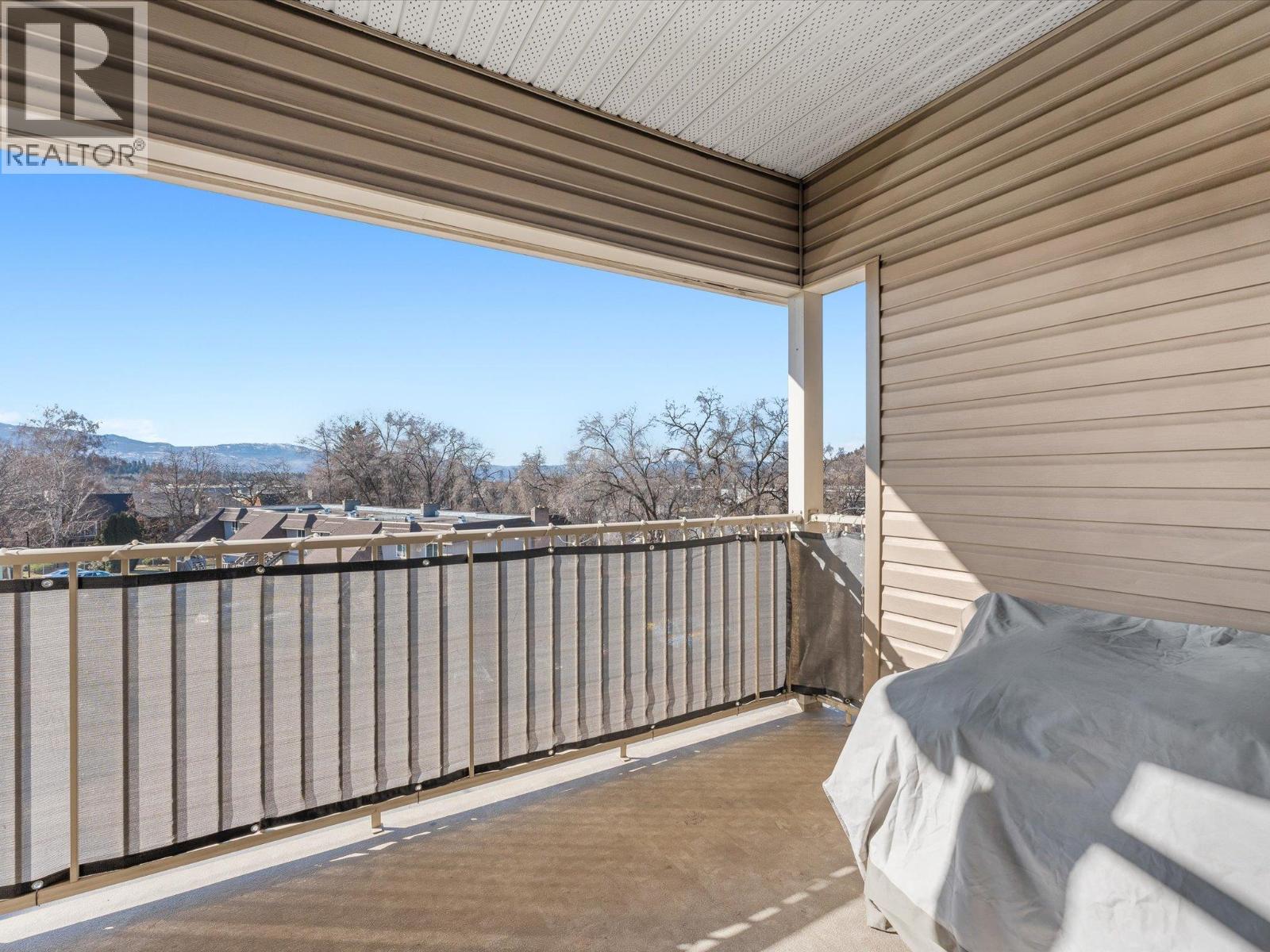 302 345 Mills Road, Kelowna