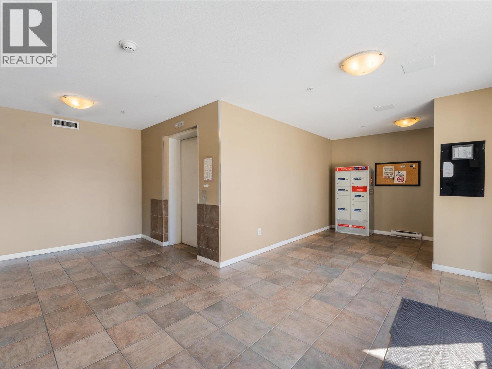 302 345 Mills Road, Kelowna