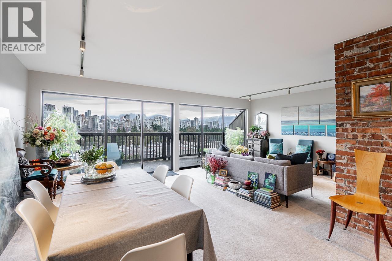 967 W 8TH AVENUE, Vancouver