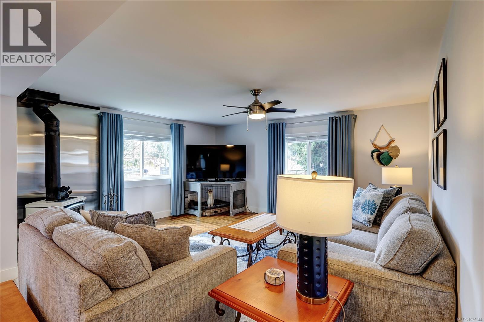 2339 GOULD RD E - 11