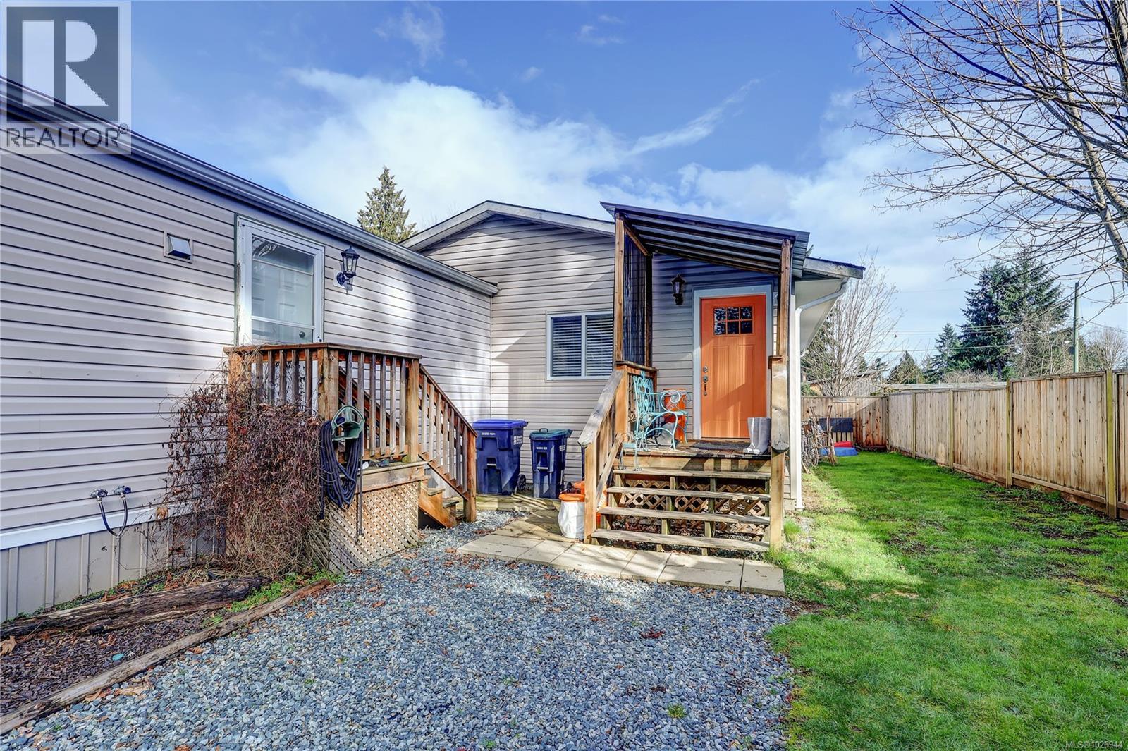 2339 GOULD RD E - Image 3