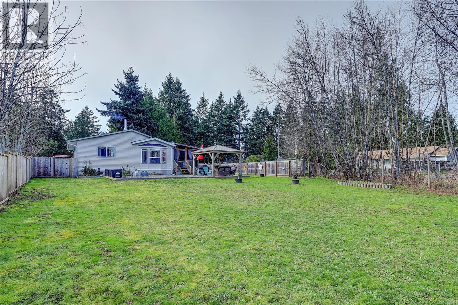 2339 GOULD RD E - 33