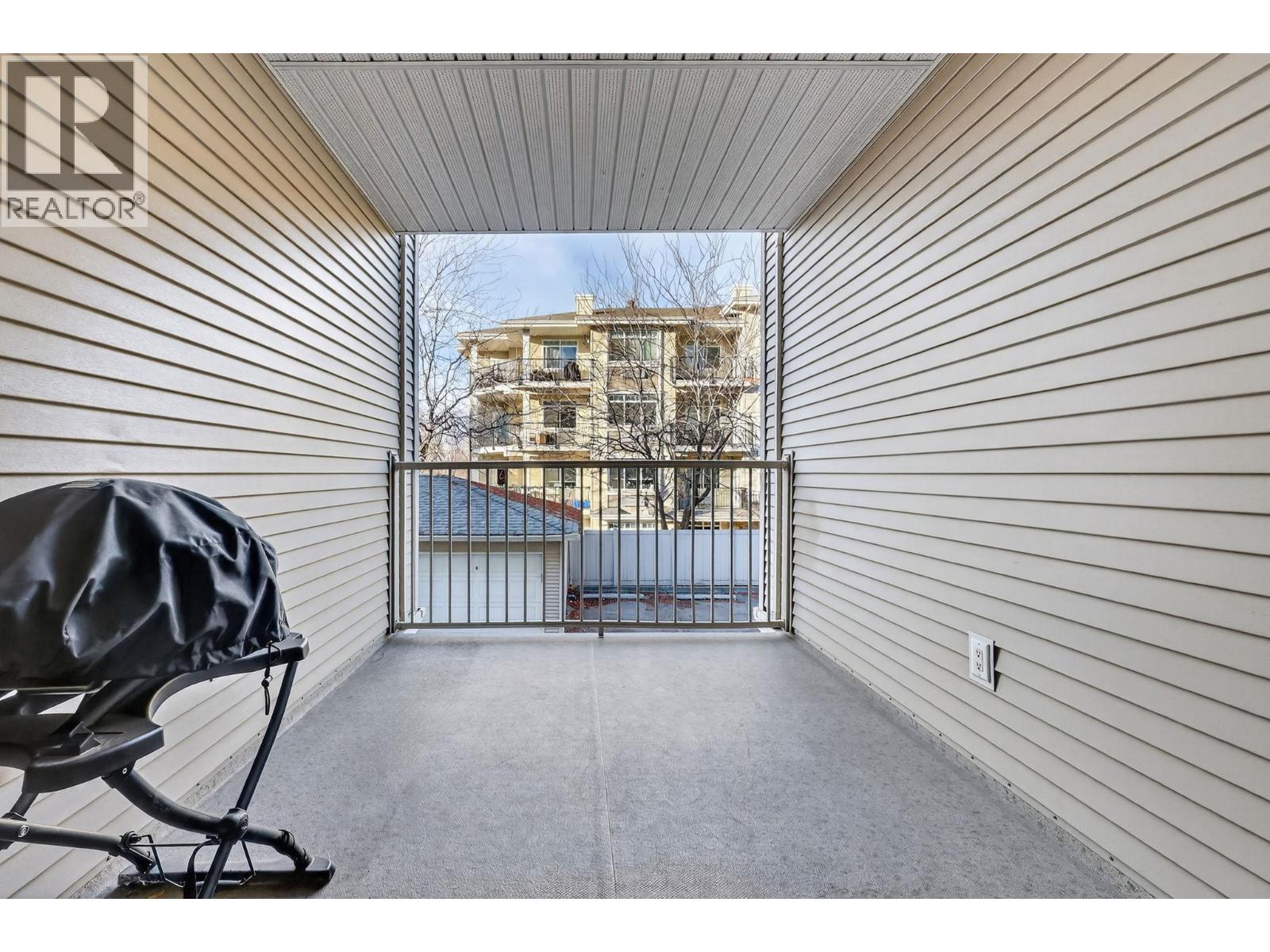 109 1390 Dilworth Crescent, Kelowna