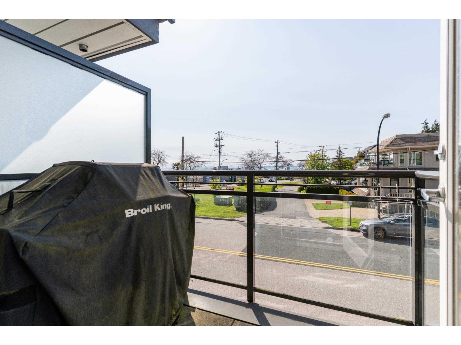 203 1160 OXFORD STREET, White Rock