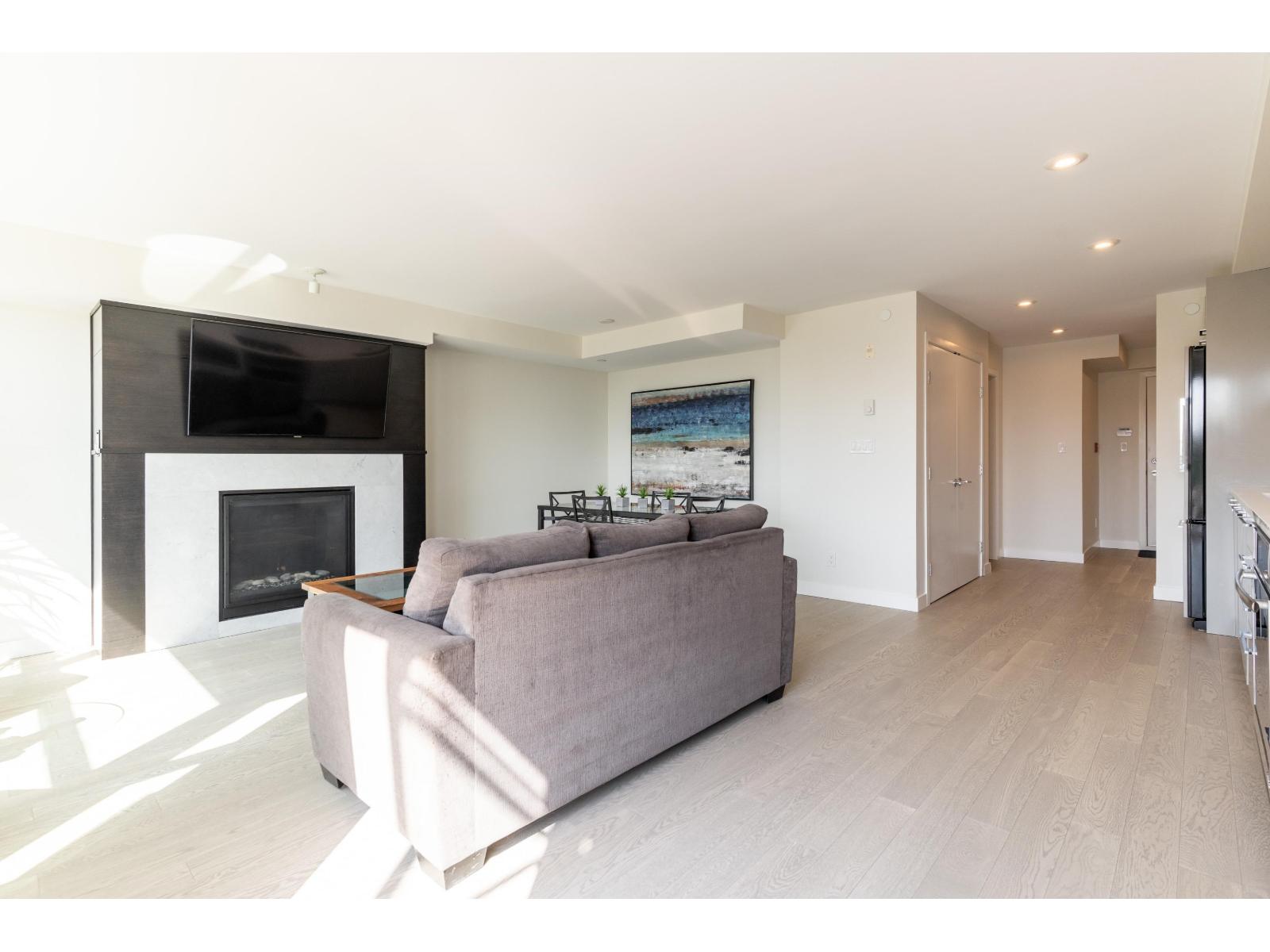 203 1160 OXFORD STREET, White Rock