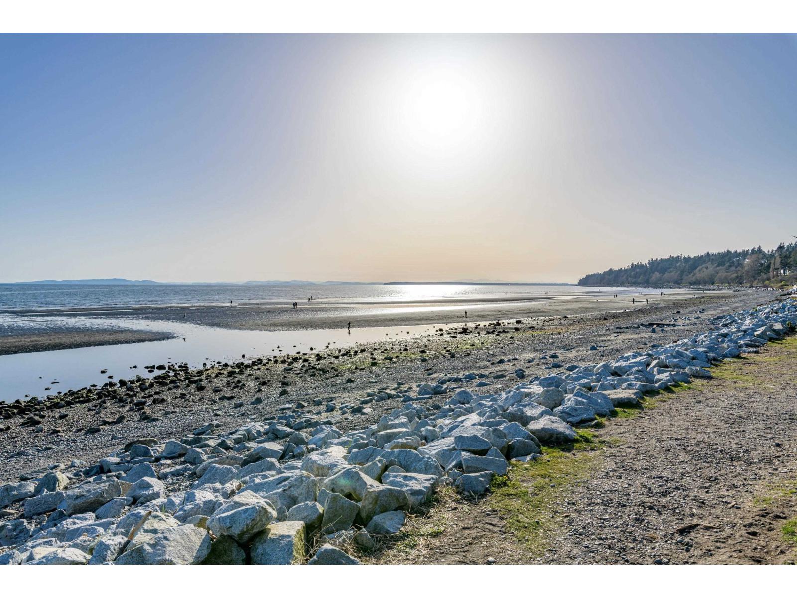 203 1160 OXFORD STREET, White Rock