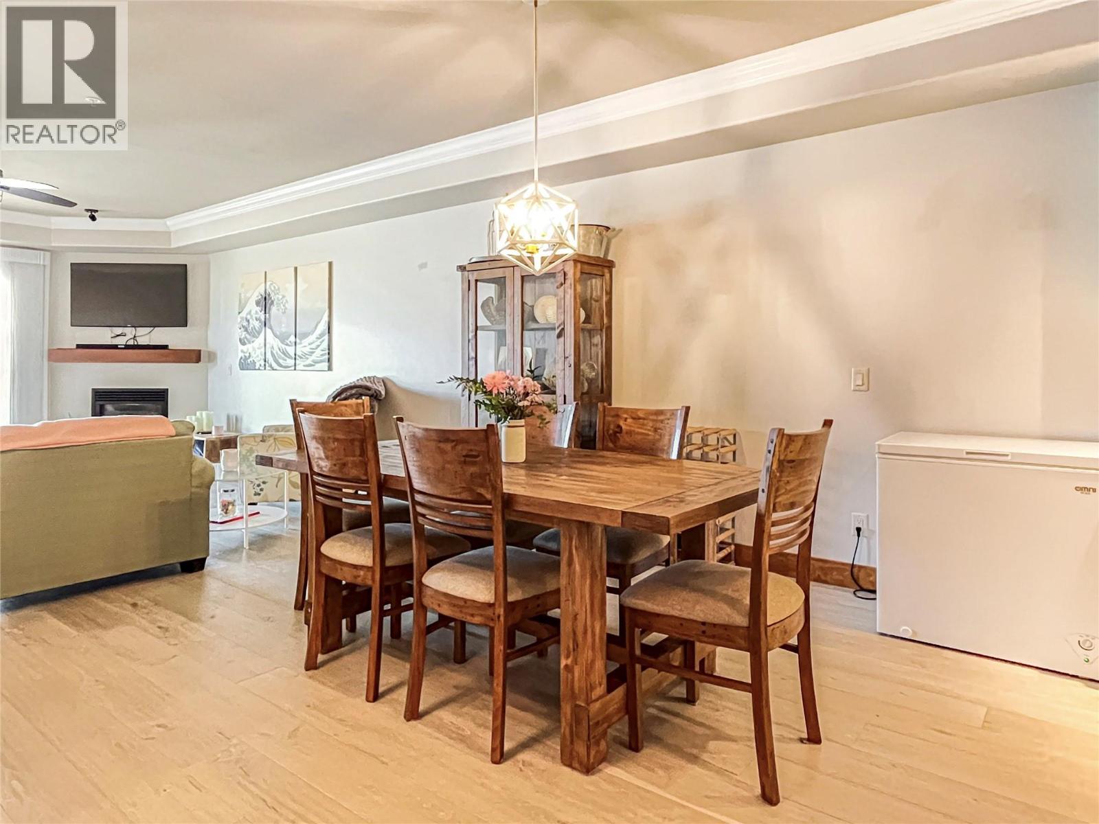 2418 LAKESHORE Drive Unit# 302, Osoyoos