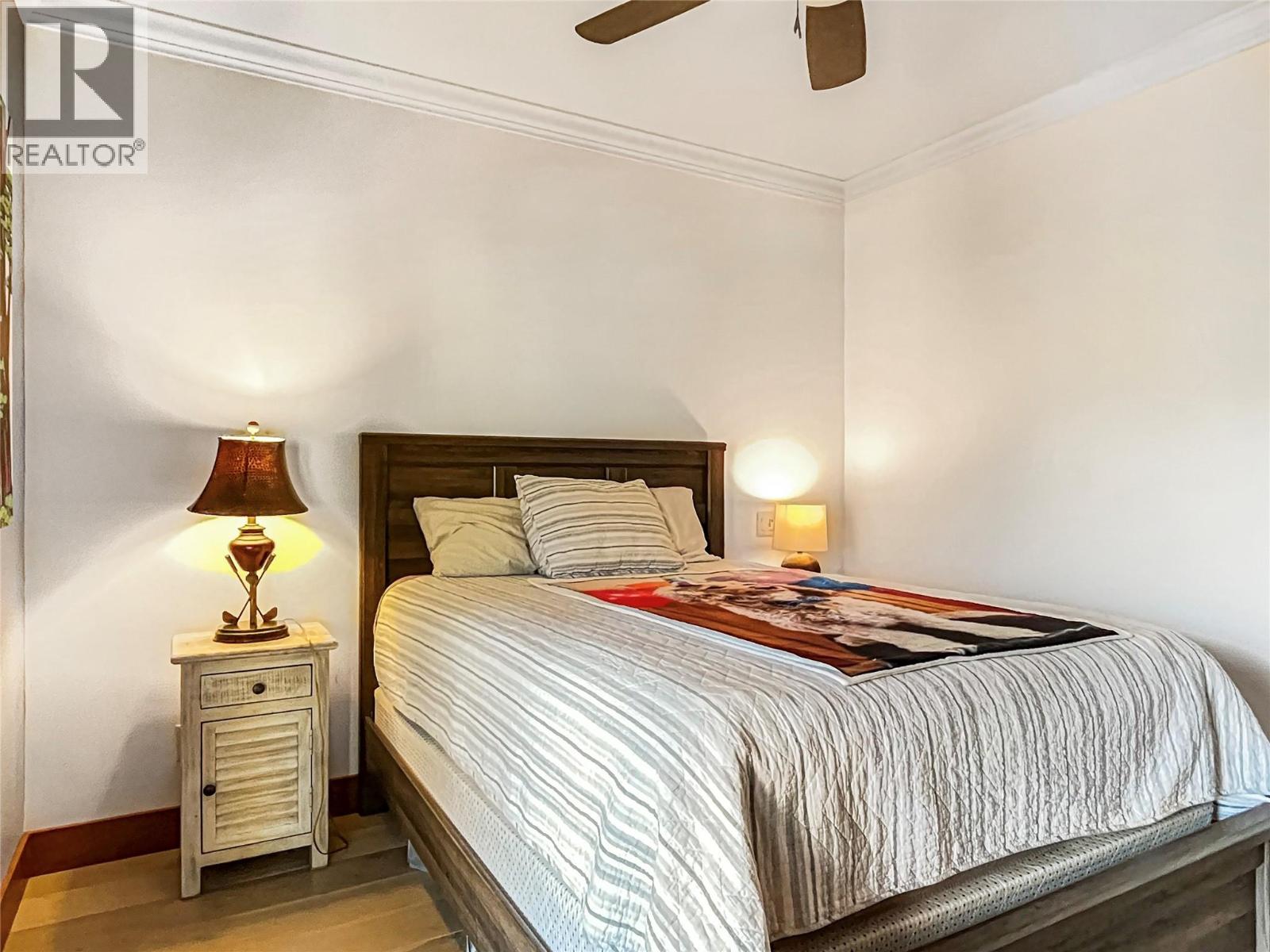 #302 2418 LAKESHORE Drive - 21