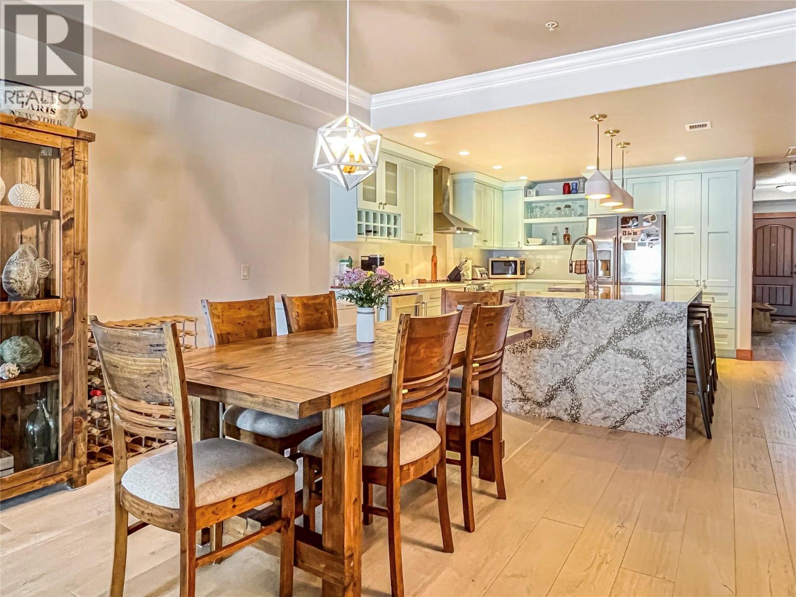 2418 LAKESHORE Drive Unit# 302, Osoyoos