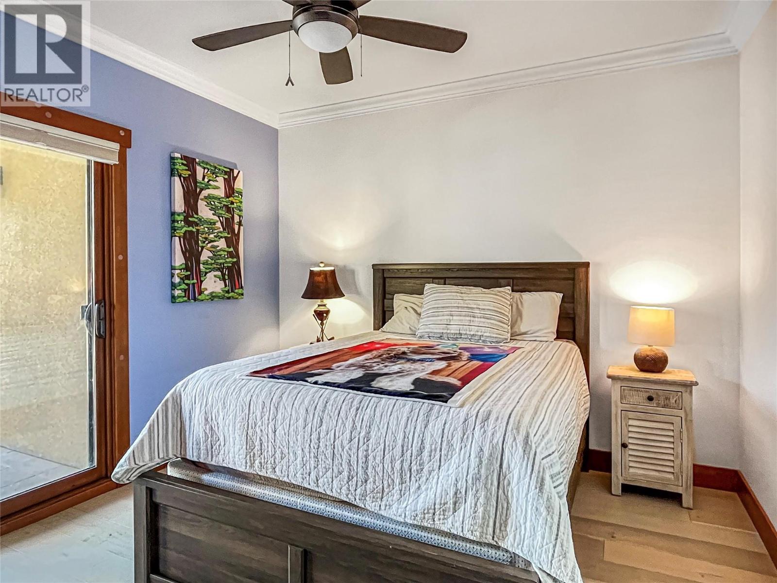 #302 2418 LAKESHORE Drive - 22