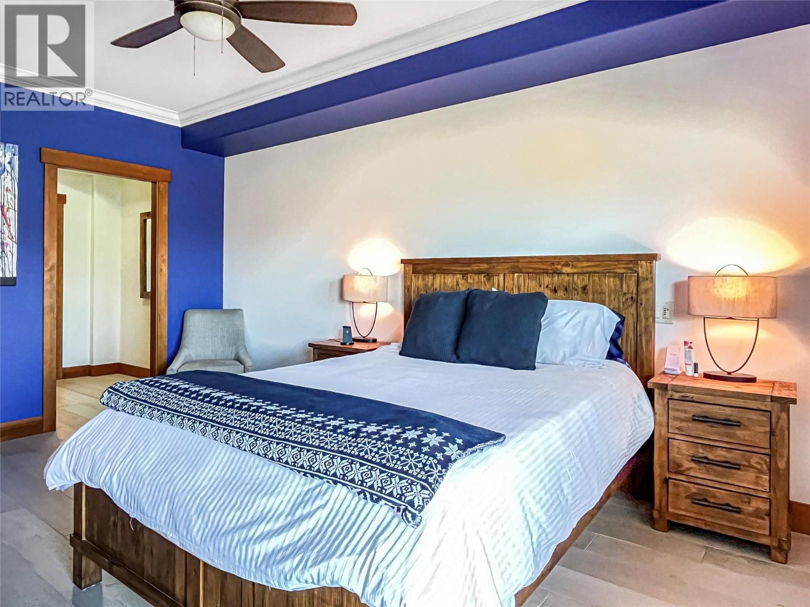 2418 LAKESHORE Drive Unit# 302, Osoyoos