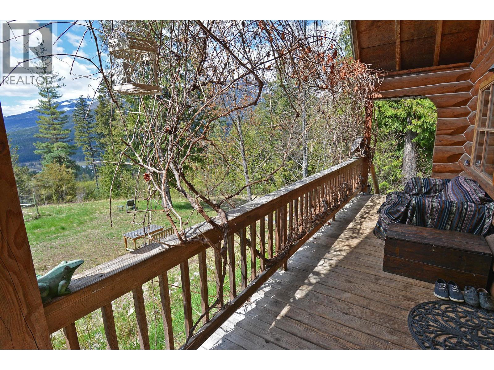8907 MARTENS Road, Slocan