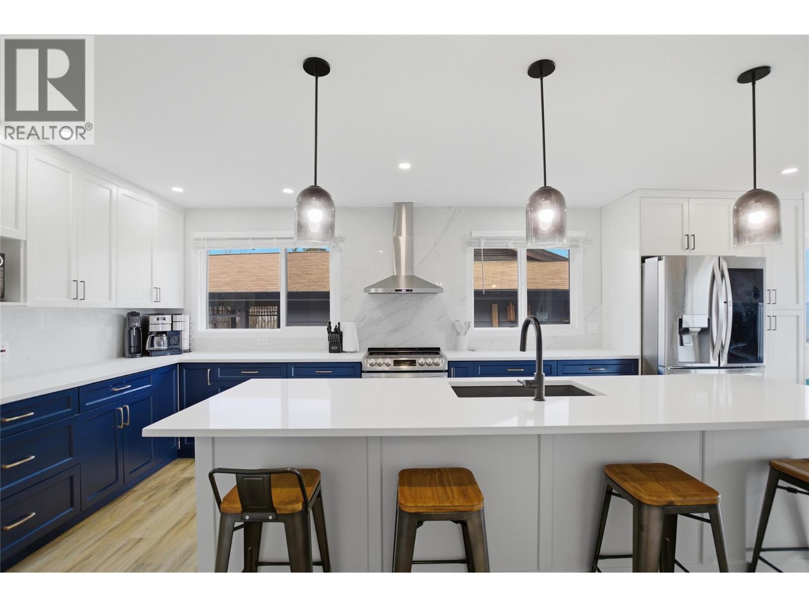 356 GLENEAGLES Drive, Kamloops