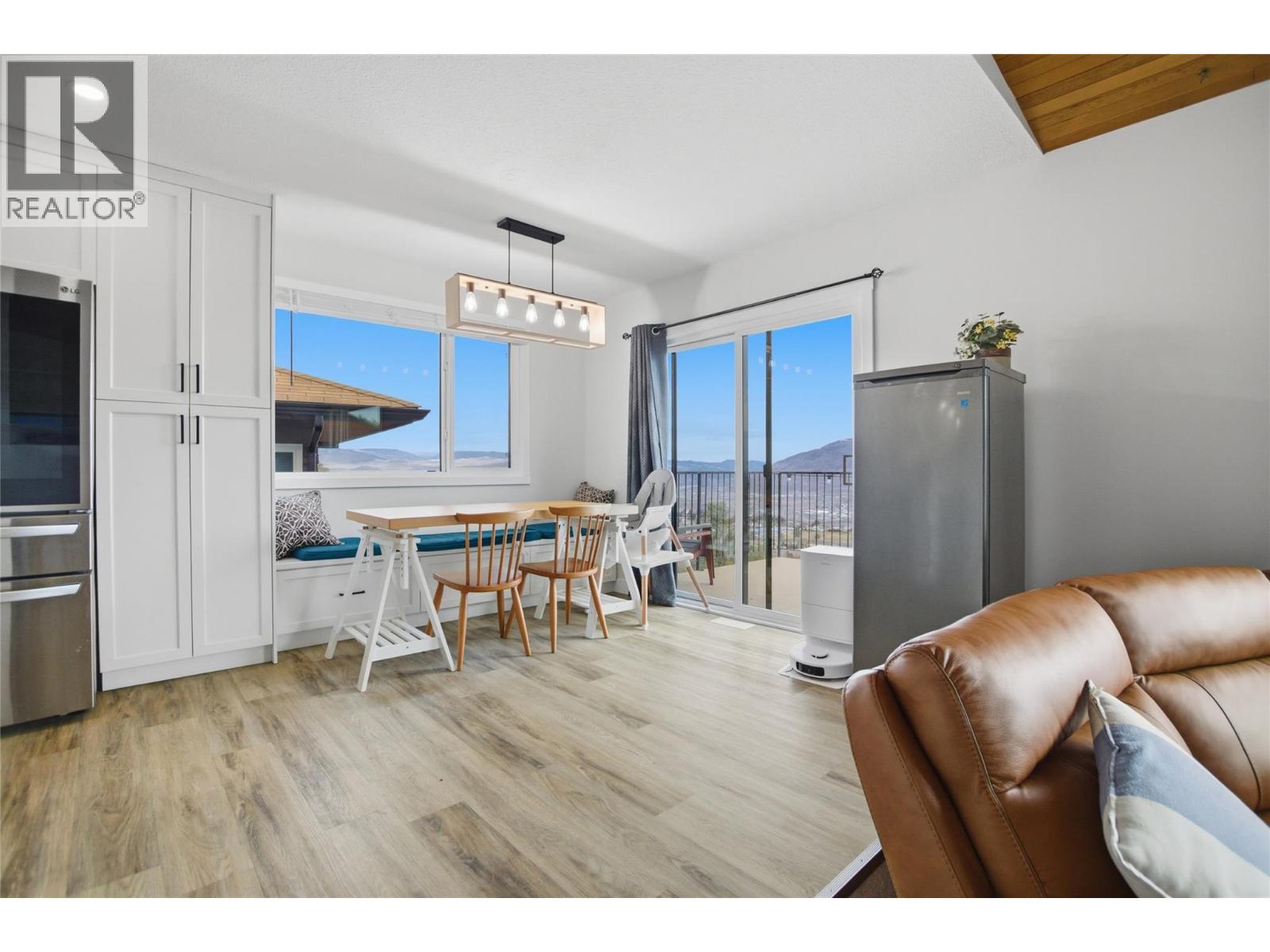 356 GLENEAGLES Drive, Kamloops