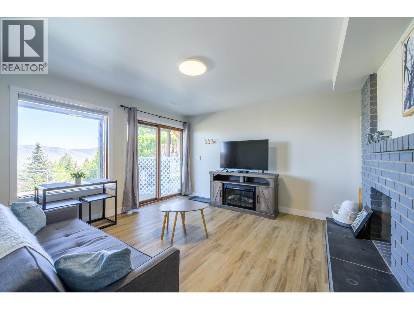 356 GLENEAGLES Drive, Kamloops