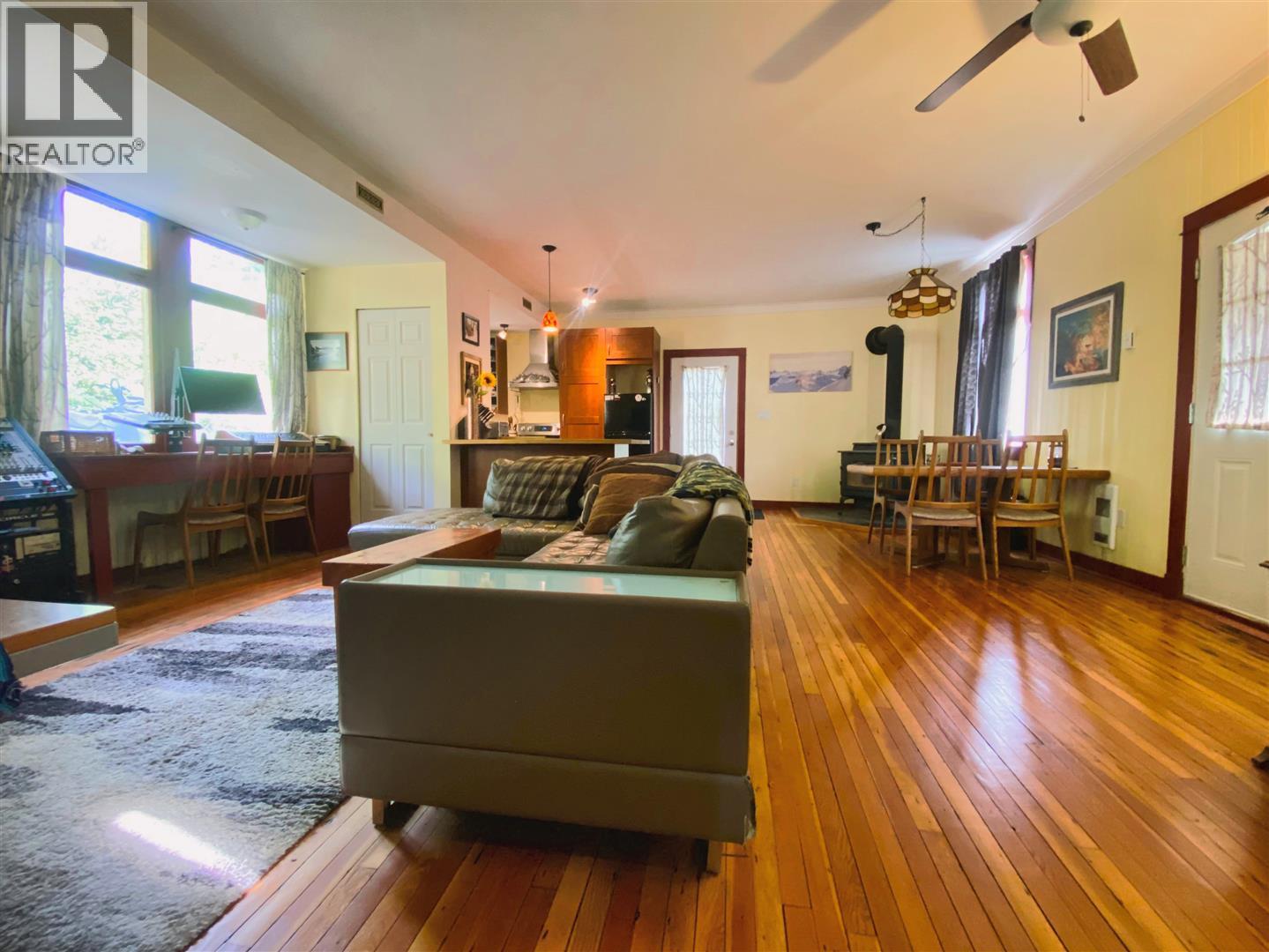 3880 Pioneer Road, Bralorne