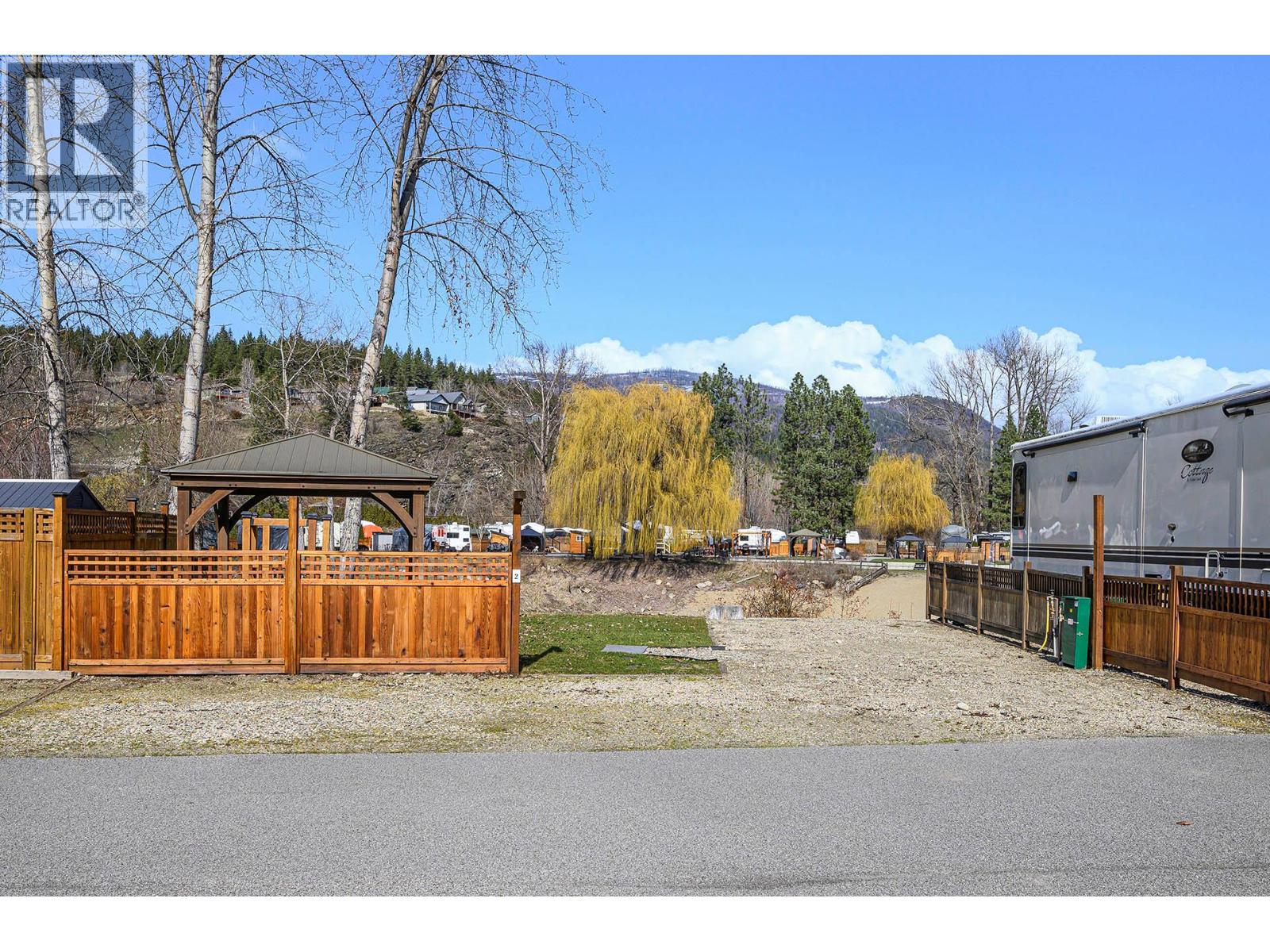 2 CLUBHOUSE LANE - 16