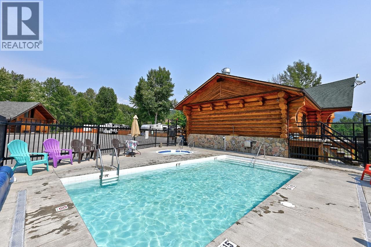 2 CLUBHOUSE LANE - 36