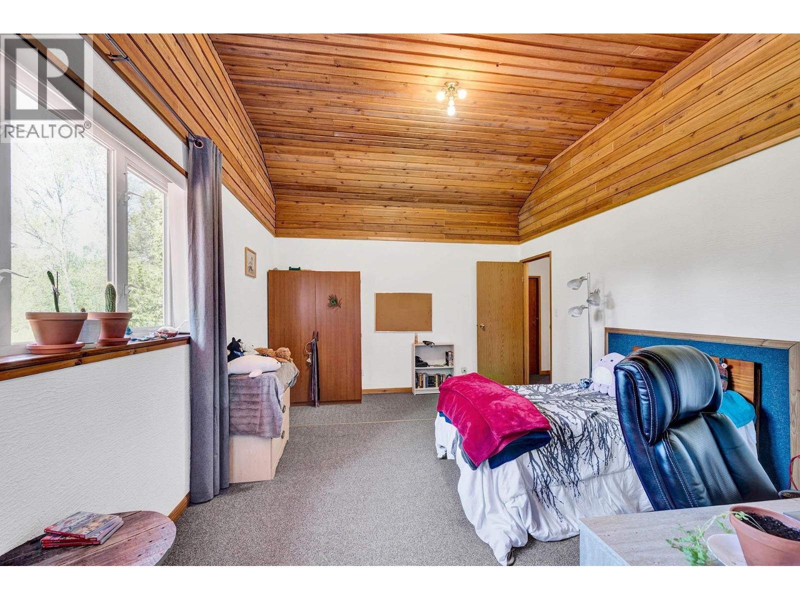 5305 Clearwater Valley Road, Clearwater