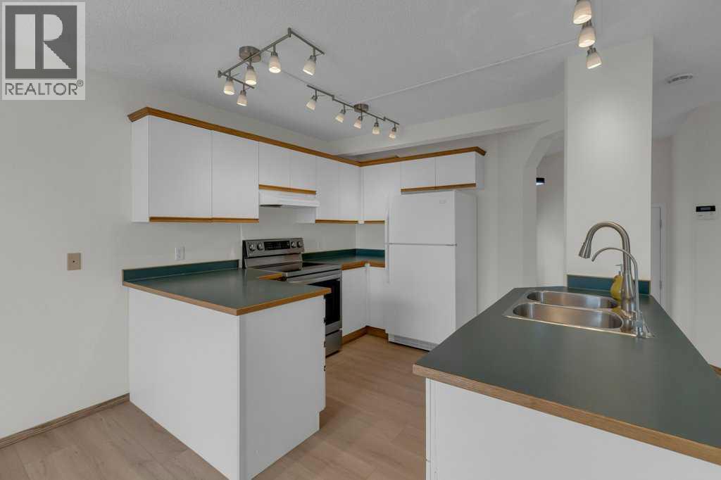 Single Family House for Sale in  Hidden Valley Drive NW Hidden Valley Calgary 