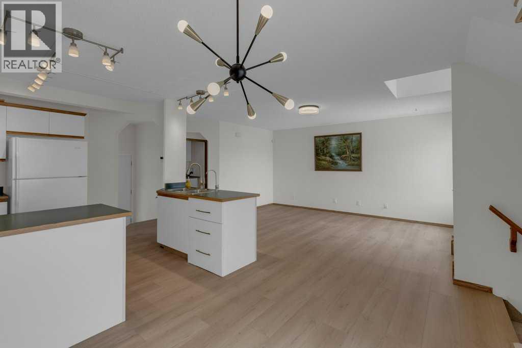 Single Family House for Sale in  Hidden Valley Drive NW Hidden Valley Calgary 