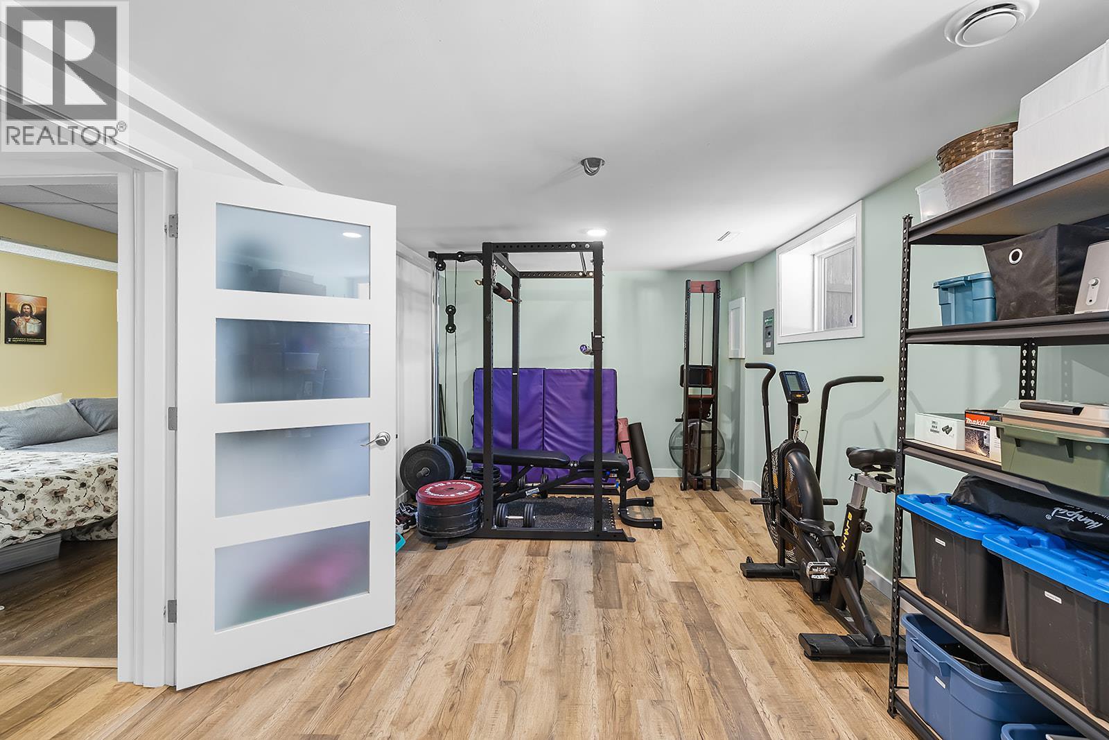 2708 2A Street S, Cranbrook