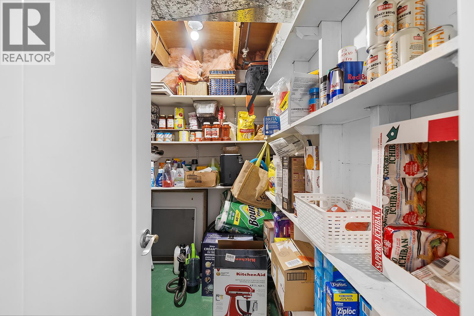 2708 2A Street S, Cranbrook