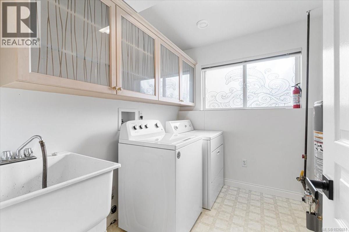 1254 Saturna Dr, Parksville