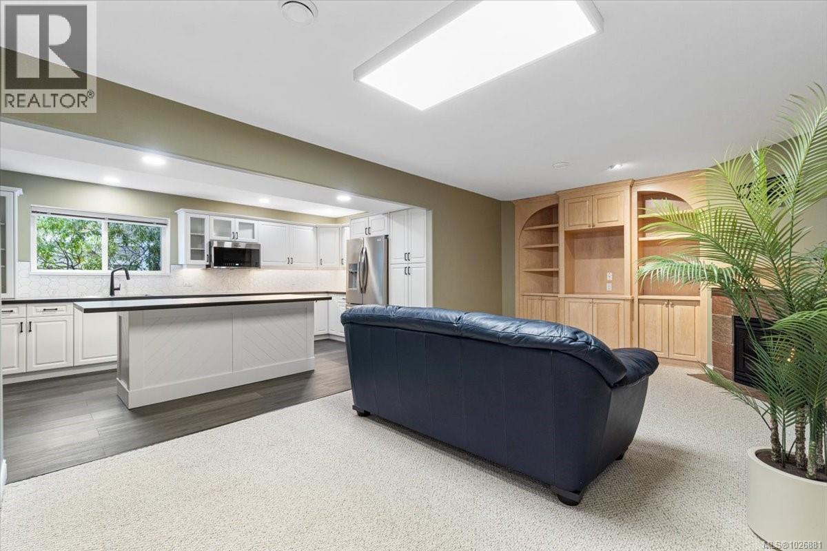 1254 Saturna Dr, Parksville