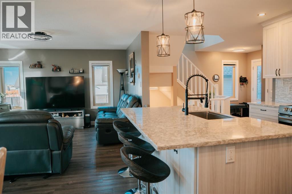 
          622 25 Street
            <br/>
            <span>Wainwright</span>
            , 
            <span>AB</span>
             <span>T9W0B7</span>
         - Photo 12