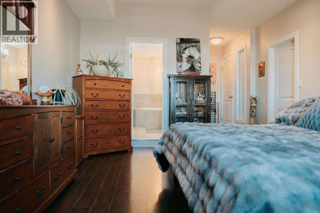 
          622 25 Street
            <br/>
            <span>Wainwright</span>
            , 
            <span>AB</span>
             <span>T9W0B7</span>
         - Photo 28