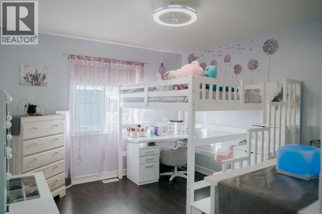 
          622 25 Street
            <br/>
            <span>Wainwright</span>
            , 
            <span>AB</span>
             <span>T9W0B7</span>
         - Photo 35